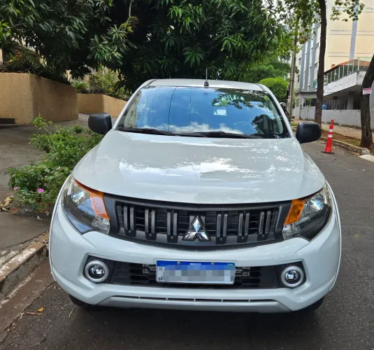 Mitsubishi L200 Triton Sport GL 2.4 Diesel 2023