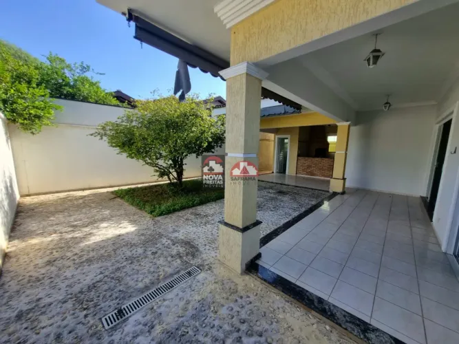 Casa linda em condomínio próximo ao Shopping Pátio Pinda!