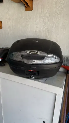 Baú givi completo 