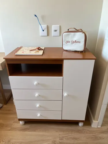Cômoda infantil - quarto de bebê