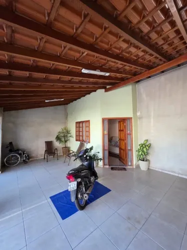 Linda casa pronta para morar prox no Conjunto Santos Dumont