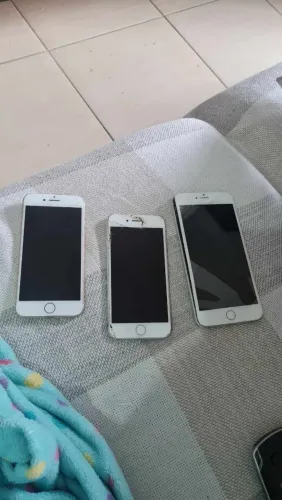3 celulares pra retirada de peça e uma TV LG com caixinha smart