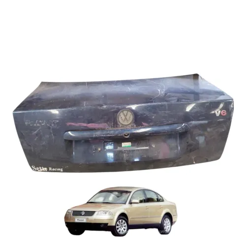 Tampa traseira vw passat v6 1997 a 2003 com detalhe