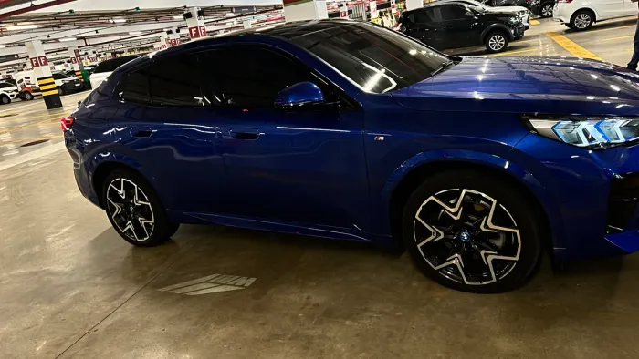 BMW IX 2 Xdrive 30 M Sport (elétrico) 2025