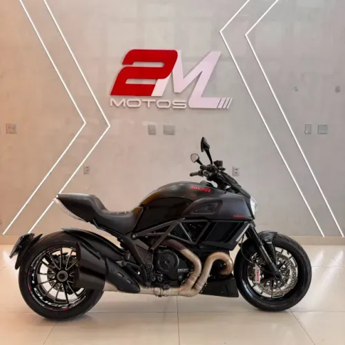 Ducati Diavel 1198 2016/2016 (Financiamento Bancário)