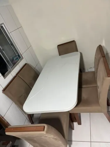 Mesa de jantar 6 cadeiras 