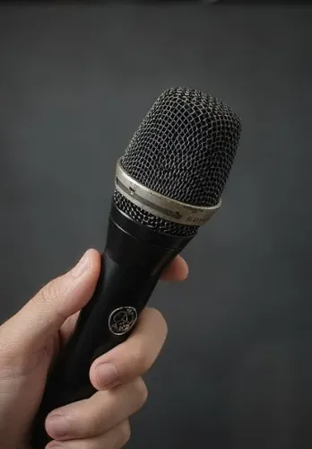 Microfone AKG D7 Profissional - Apenas R$ 600 (no Pix)!