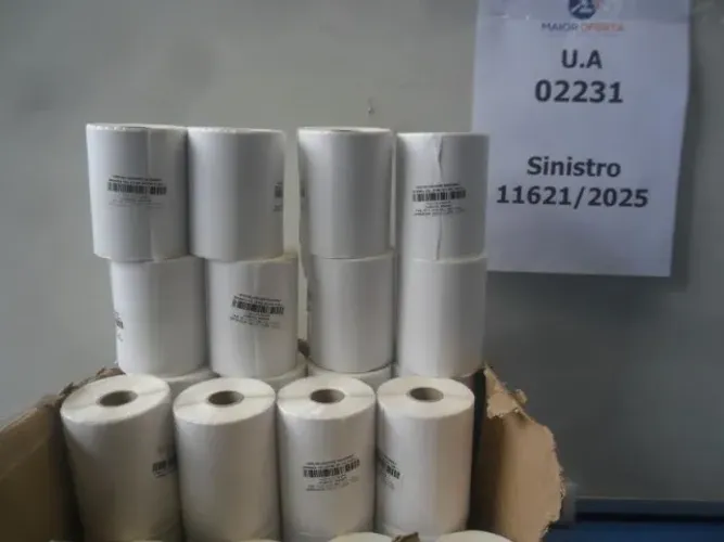  BOBINAS DE ETIQUETAS ADESIVAS EM PAPEL COUCHE BRILHO 90GR- TSCKMELT BRANCA 1CL-31 MTS-