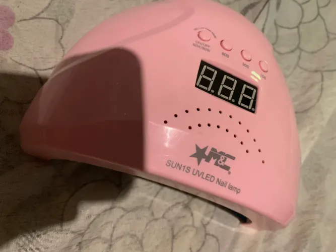 Vendo cabine de unha na cor rosa ,nova acompanha carregador