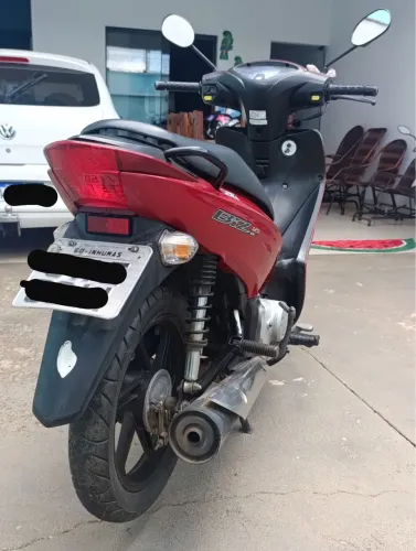 Vende-se ano 2013 ES completa Flex/ álcool e gasolina, partida e pedal preço no PV.