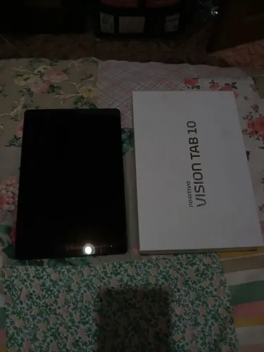 Vendo um tablet da marca POSITIVO 