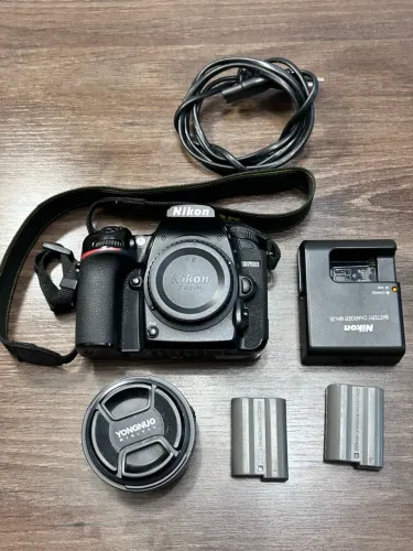 Câmera Nikon profissional d7500, Lente Yongnuo 35mm Nikon, Duas baterias e carregador