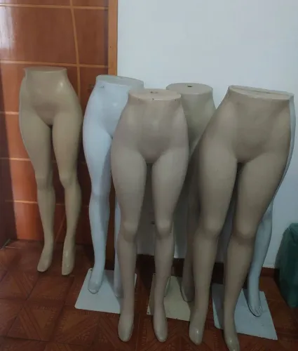 Vendo Seis Manequins para Loja de Confecção