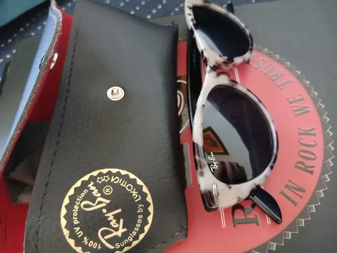 RAY-BAN ORIGINAL FEMININO