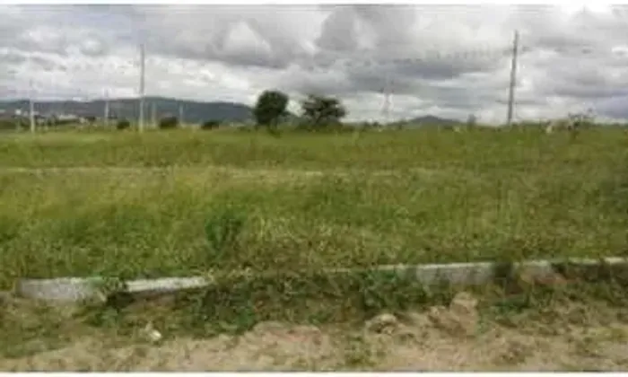 Venda/trocae terreno no loteamento Bella Vista Altiplano em Guarabira PB medindo 24x20,