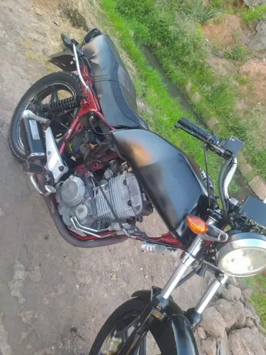 Cb 250 ano 84 ?