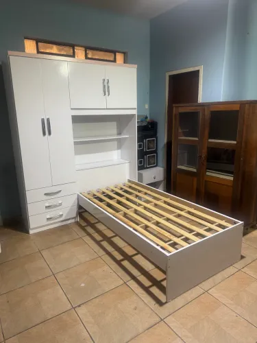 Guarda Roupa C/ Cama Embutida