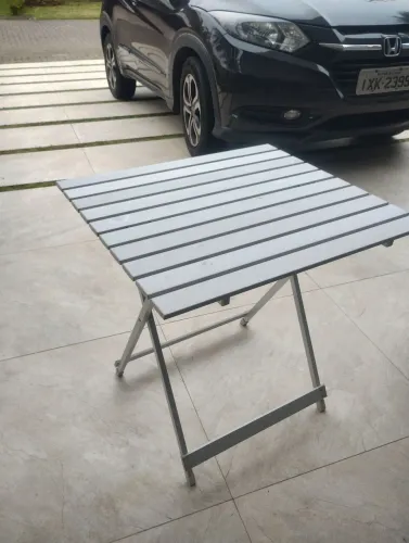 Mesinha desmontável 
