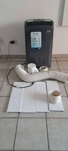 Ar-condicionado portátil DeLongui Pinguino 127 V