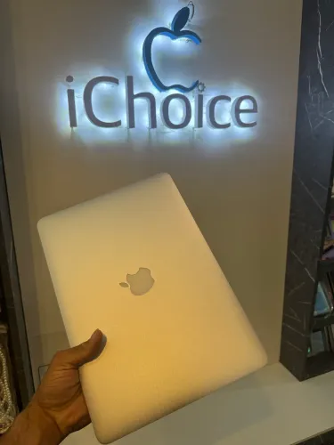 MacBook Air I5 8GB RAM 128GB SSD