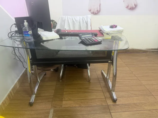 Mesa + cadeira escritório