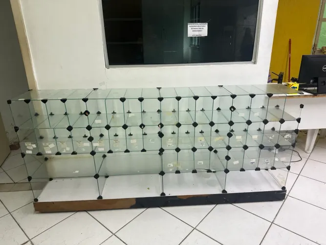 Prateleira de vidro