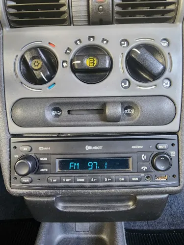 Radio original GM com Bluetooth