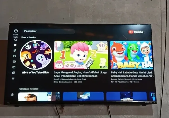 Vendo essa TV ela é smart 40 polegadas