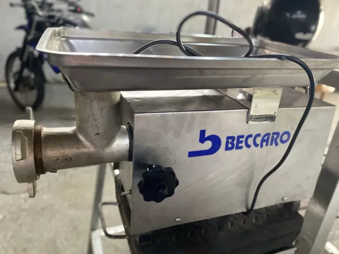 MOEDOR DE CARNE BERCARO BOCA 10 INOX