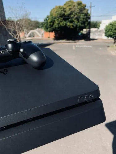 ? PS4 Slim + Controle Original - Perfeito Estado! ?