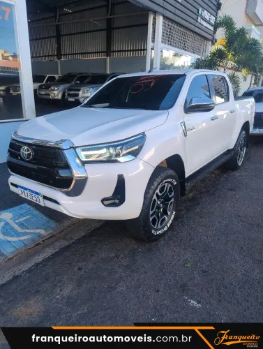 Toyota Hilux CD SRX Plus 4X4 2.8 TDI Die. Aut. 2019