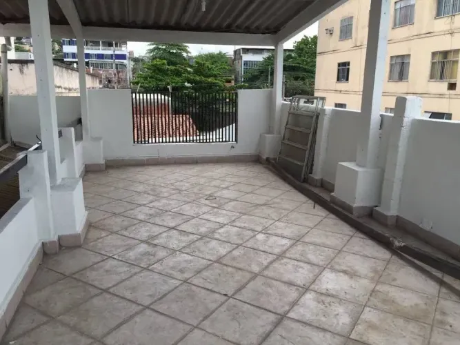 Imóvel com 126 m², 2 quartos, terraço, sem condominio em Bonsucesso - Rio de Janeiro - RJ