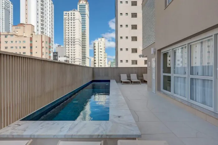 Apartamento com 3 suítes e 111 m² no Toulon Residence, Centro de BC