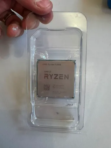 Ryzen 5 5600 menos de um ano de uso sem COOLERBOX