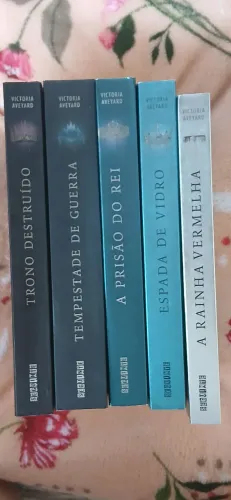 A Rainha Vermelha, coleção completa