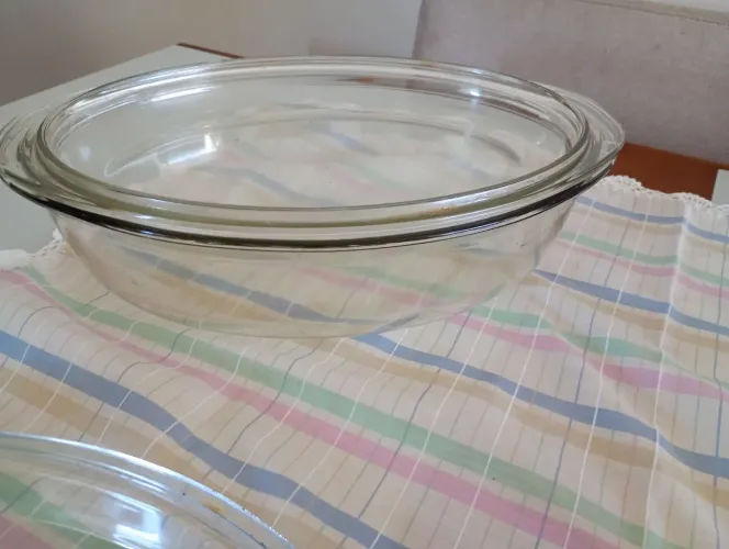 Travessa vidro oval grande com tampa