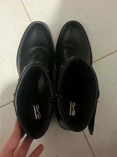 Bota santa lolla preta