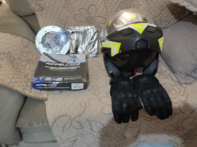 Capacete pro Tork atack, tração Lander rifelcom oring,luva x 11, jaqueta x 11 com prote