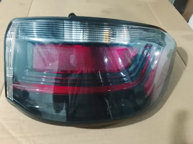 Lanterna de jeep Compass t270