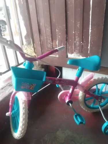 Bicicleta infantil nova