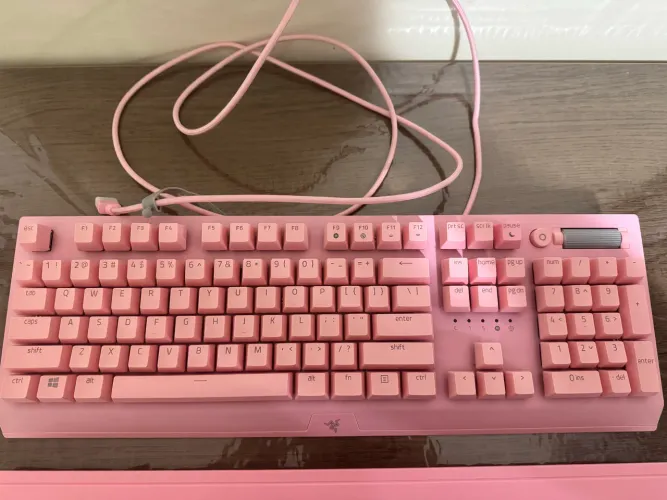 Teclado Mecânico Gamer Razer Blackwidow V3 Green Switch, Quartz Edition Rosa