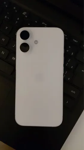 iPhone 16 128GB Branco