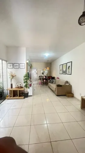 Casa Térrea com Suíte no Residencial Canadá Goiânia/GO