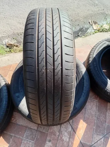 1 pneu 185/65/15. Novinho.