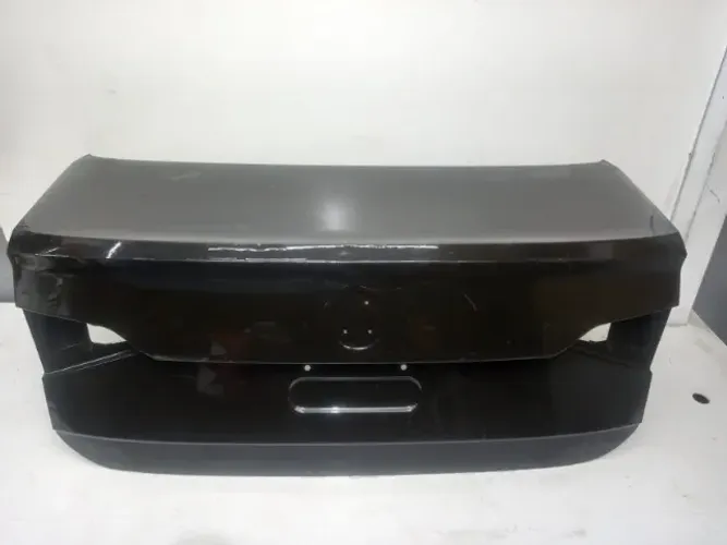 Tampa Traseira Volkswagen Virtus (2017 A 2024) Nova Original