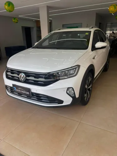 Volkswagen Nivus Highline 1.0 200 TSI Flex AUT 2021