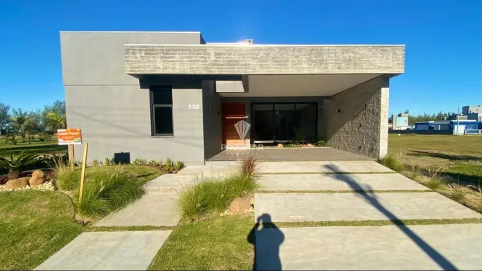 Casa Moderna para Venda 3 dormitórios com suíte - Balneário Gaivota