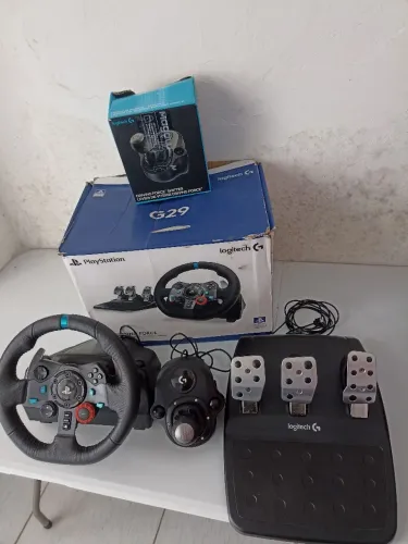 Logitech G29 com câmbio manual