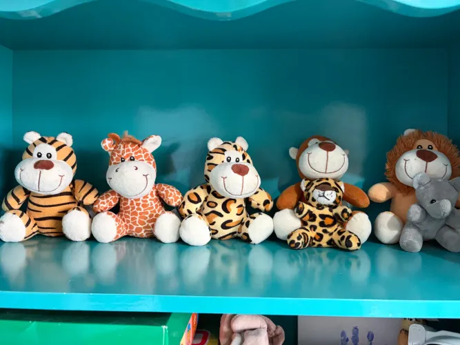 5 Ursinhos marca Buba e 2 pequenos de brinde 