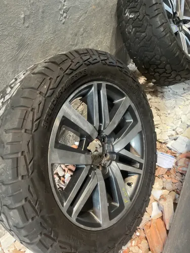 Rodas aro 20 Hilux